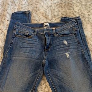 SNEAK PEEK size 7 (27) light wash distressed jeans
